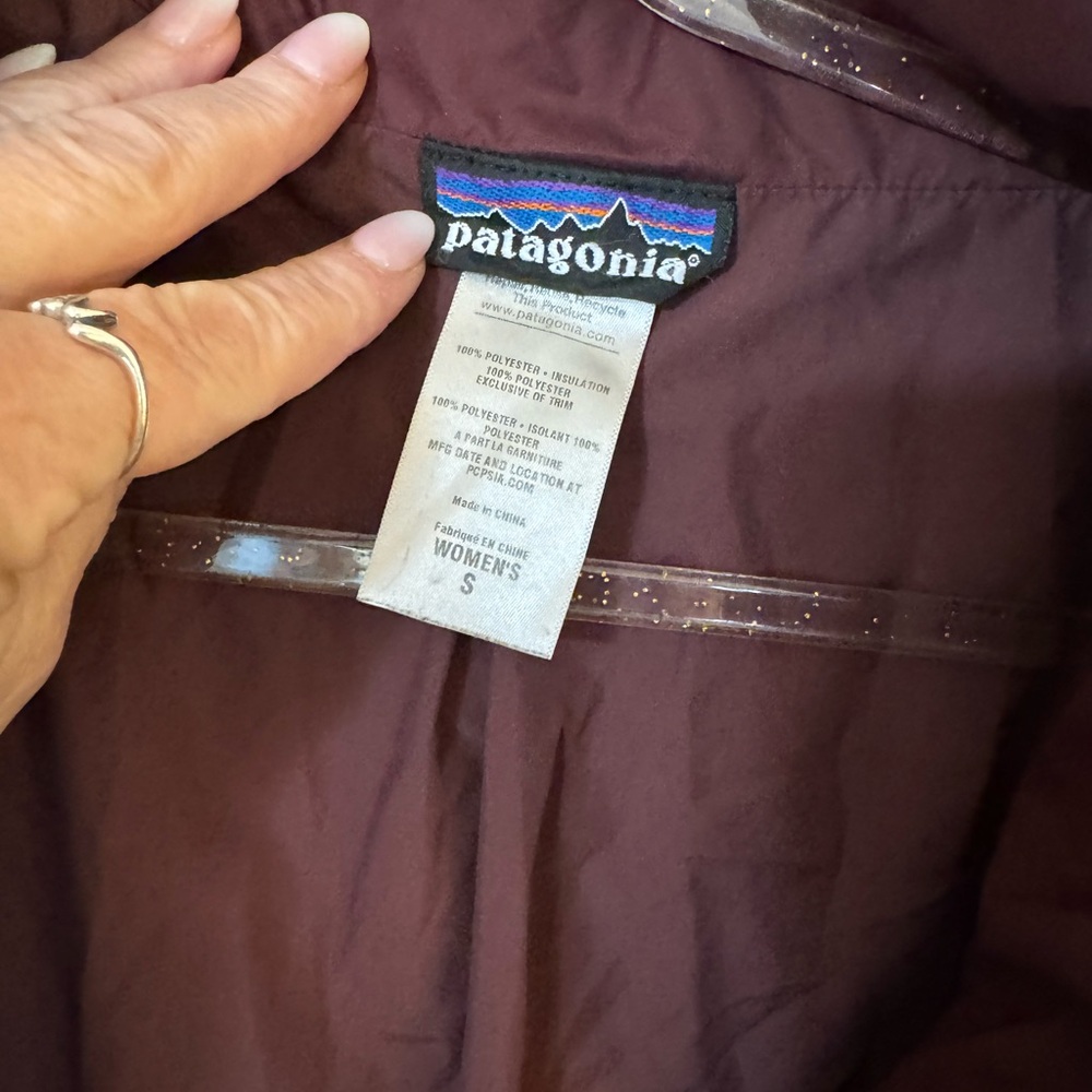 Patagonia Low sky Parka 
size small 
color is called wax Red - Picture 6 of 7